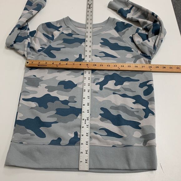 Old Navy Sweatshirt Womens XS Extra Small Gray Blue Camo Vintage Crew Neck - Picture 6 of 12